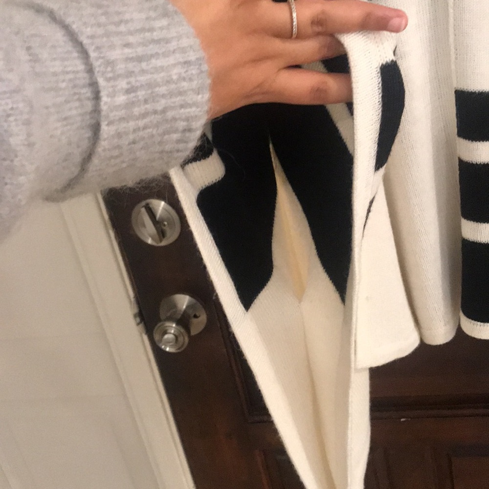 Brochu Walker one size alpaca sweater - Picture 6 of 6